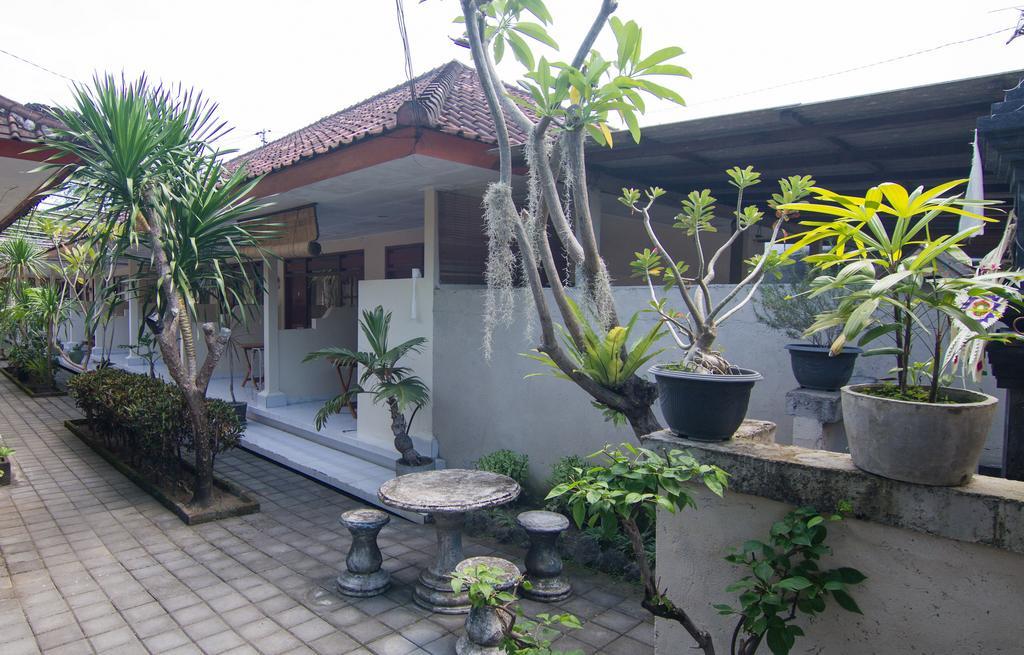 Pondok Nuri Homestay Санур Экстерьер фото